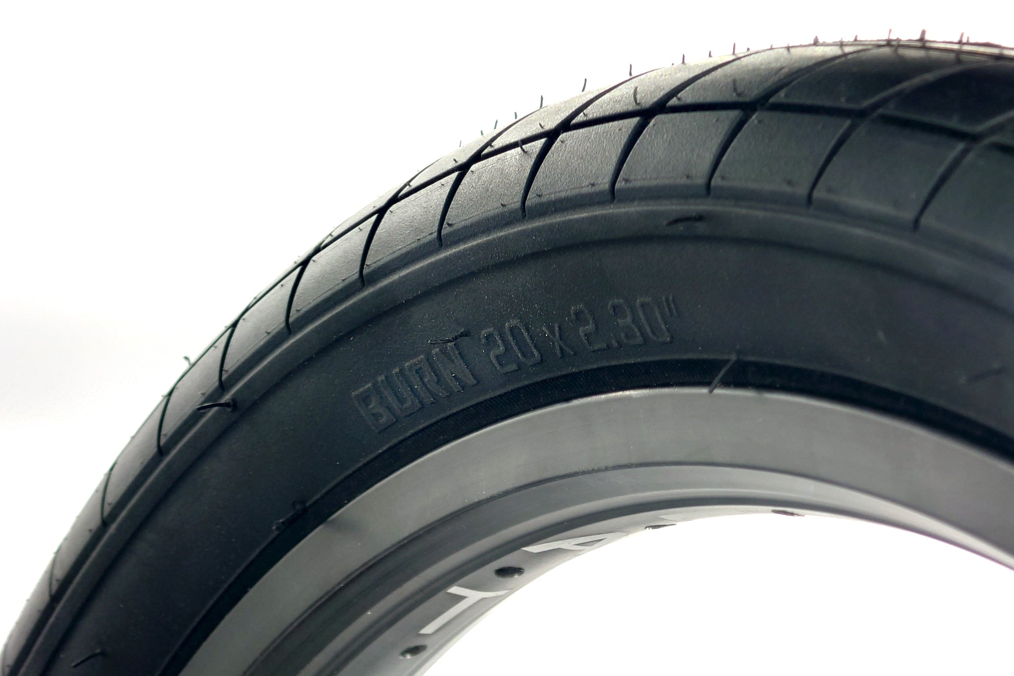 Salt Plus Burn Tyres (2.4 or 2.30 sizes) 60 psi