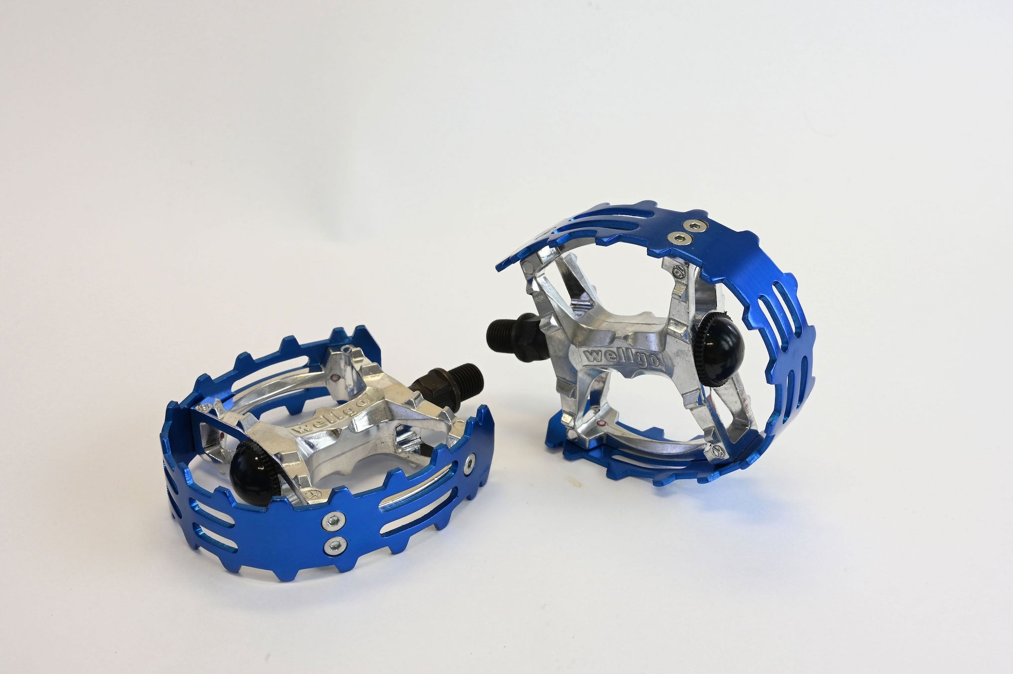 Beartrap Pedals Old School Style Both Sizes