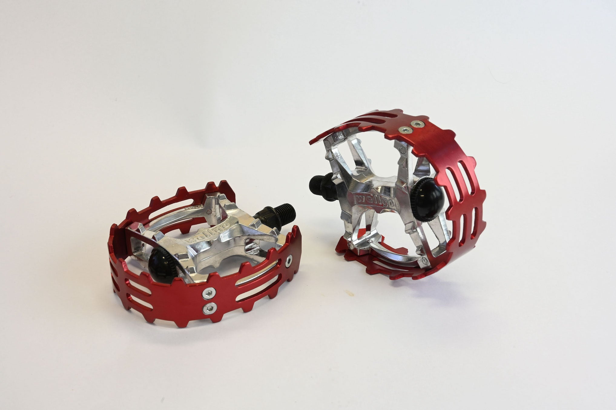 Beartrap Pedals Old School Style Both Sizes