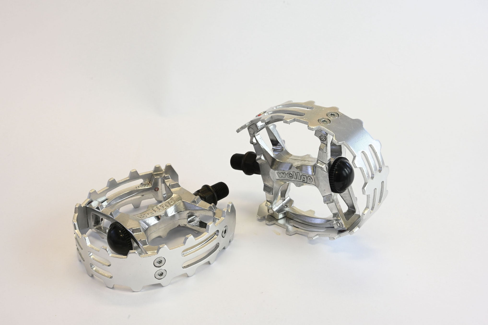Beartrap Pedals Old School Style Both Sizes